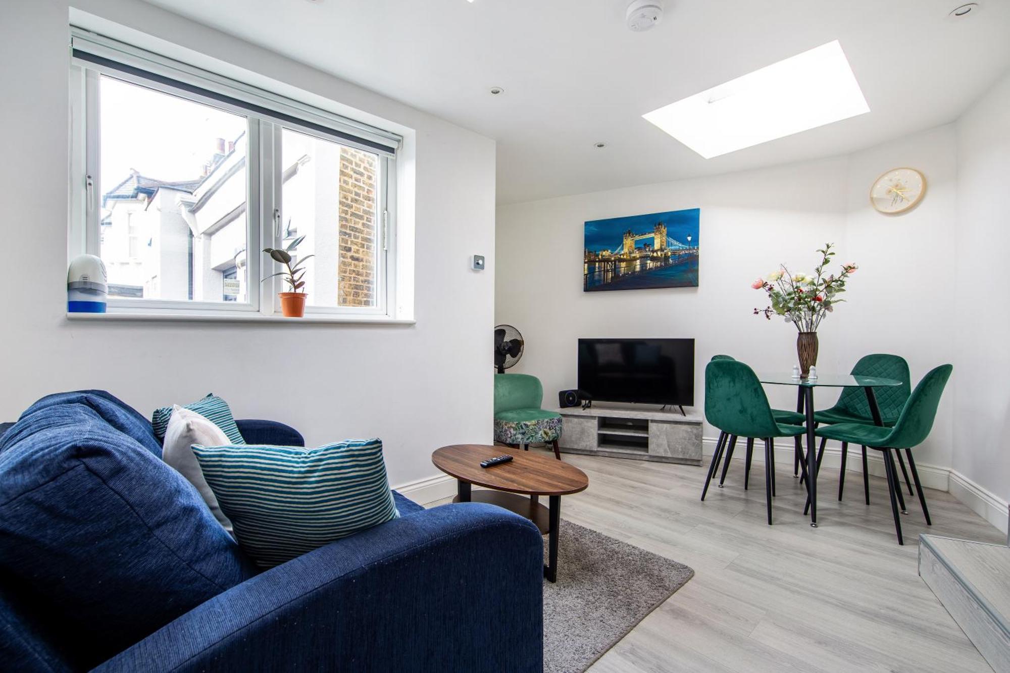 Cosy 1 Bed Apartment With Free Parking Close To Underground Station Zone 2 For Quick Access To Central London Up To 5 Guests ภายนอก รูปภาพ