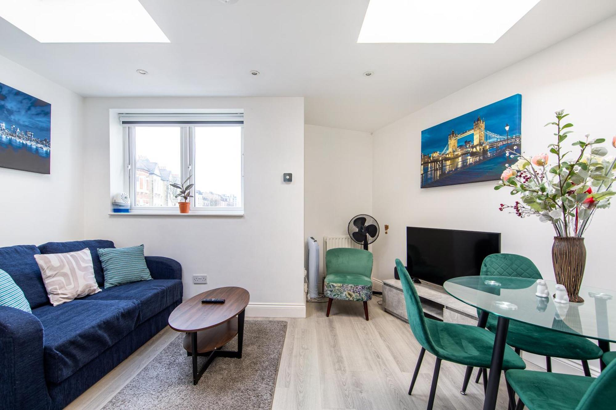 Cosy 1 Bed Apartment With Free Parking Close To Underground Station Zone 2 For Quick Access To Central London Up To 5 Guests ภายนอก รูปภาพ
