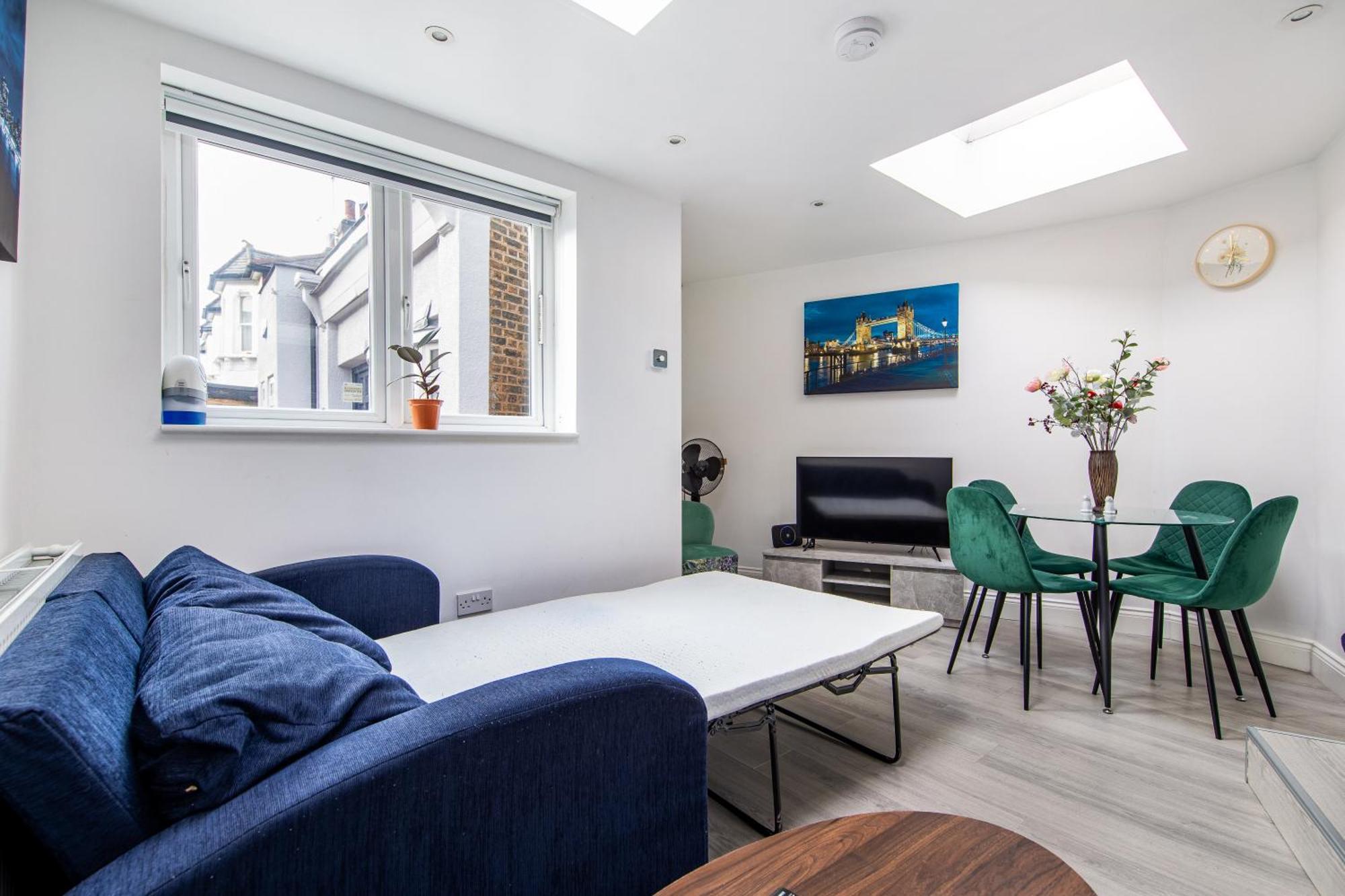 Cosy 1 Bed Apartment With Free Parking Close To Underground Station Zone 2 For Quick Access To Central London Up To 5 Guests ภายนอก รูปภาพ