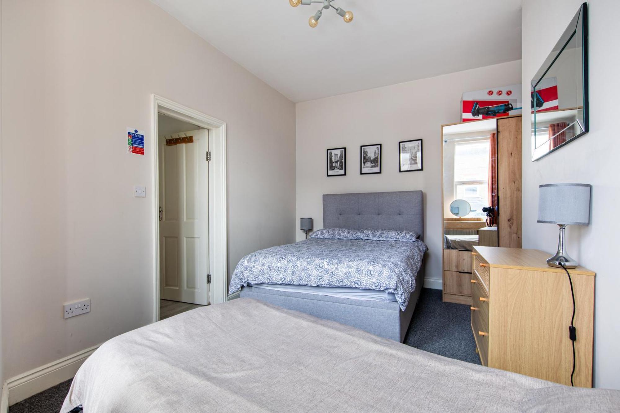 Cosy 1 Bed Apartment With Free Parking Close To Underground Station Zone 2 For Quick Access To Central London Up To 5 Guests ภายนอก รูปภาพ