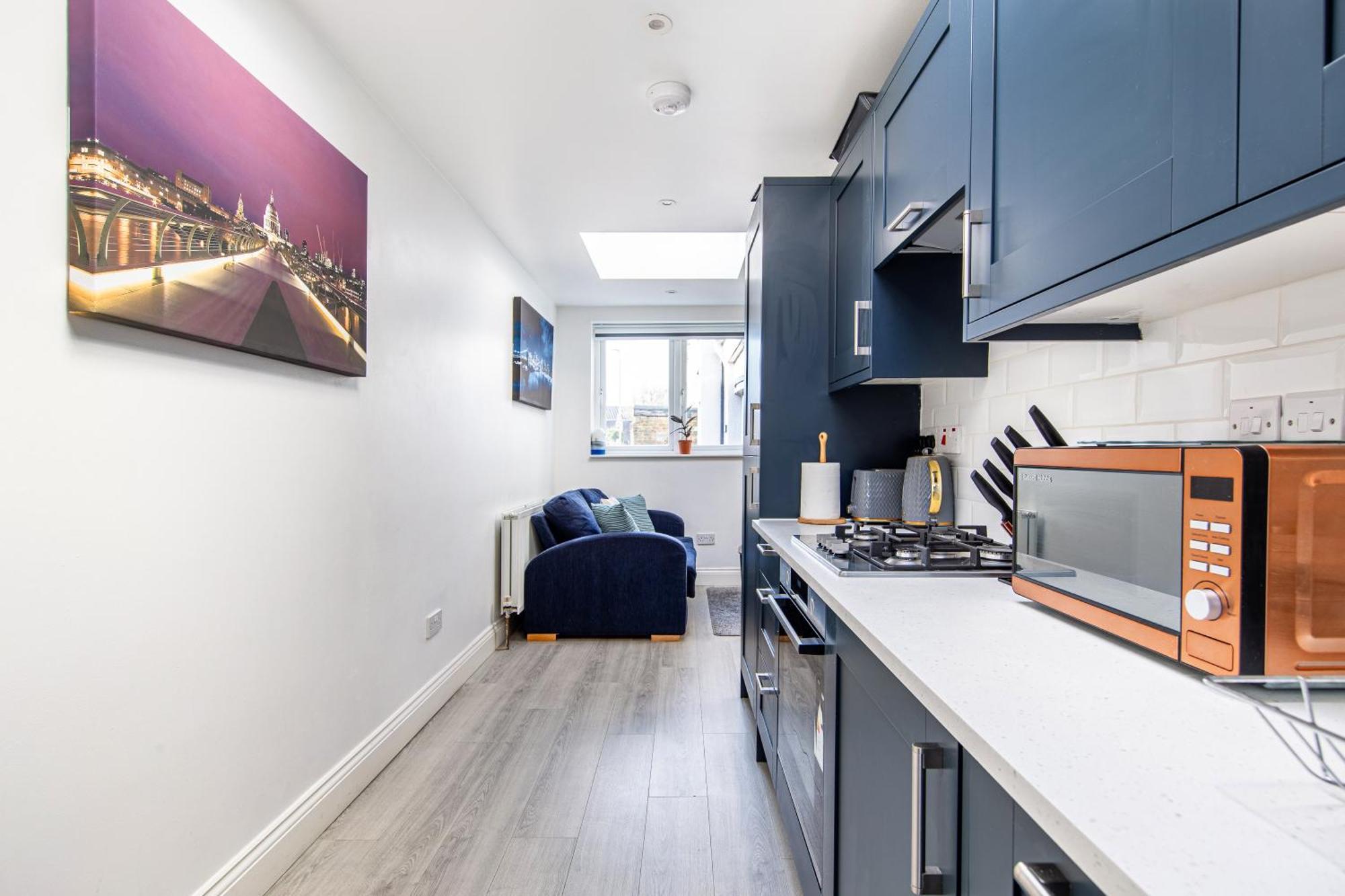 Cosy 1 Bed Apartment With Free Parking Close To Underground Station Zone 2 For Quick Access To Central London Up To 5 Guests ภายนอก รูปภาพ